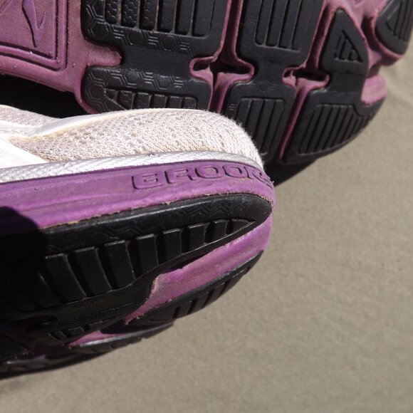 BROOKS Pure flow DNA Cup white purple running athletic sneakers shoes Sz 8.5 - Picture 7 of 8